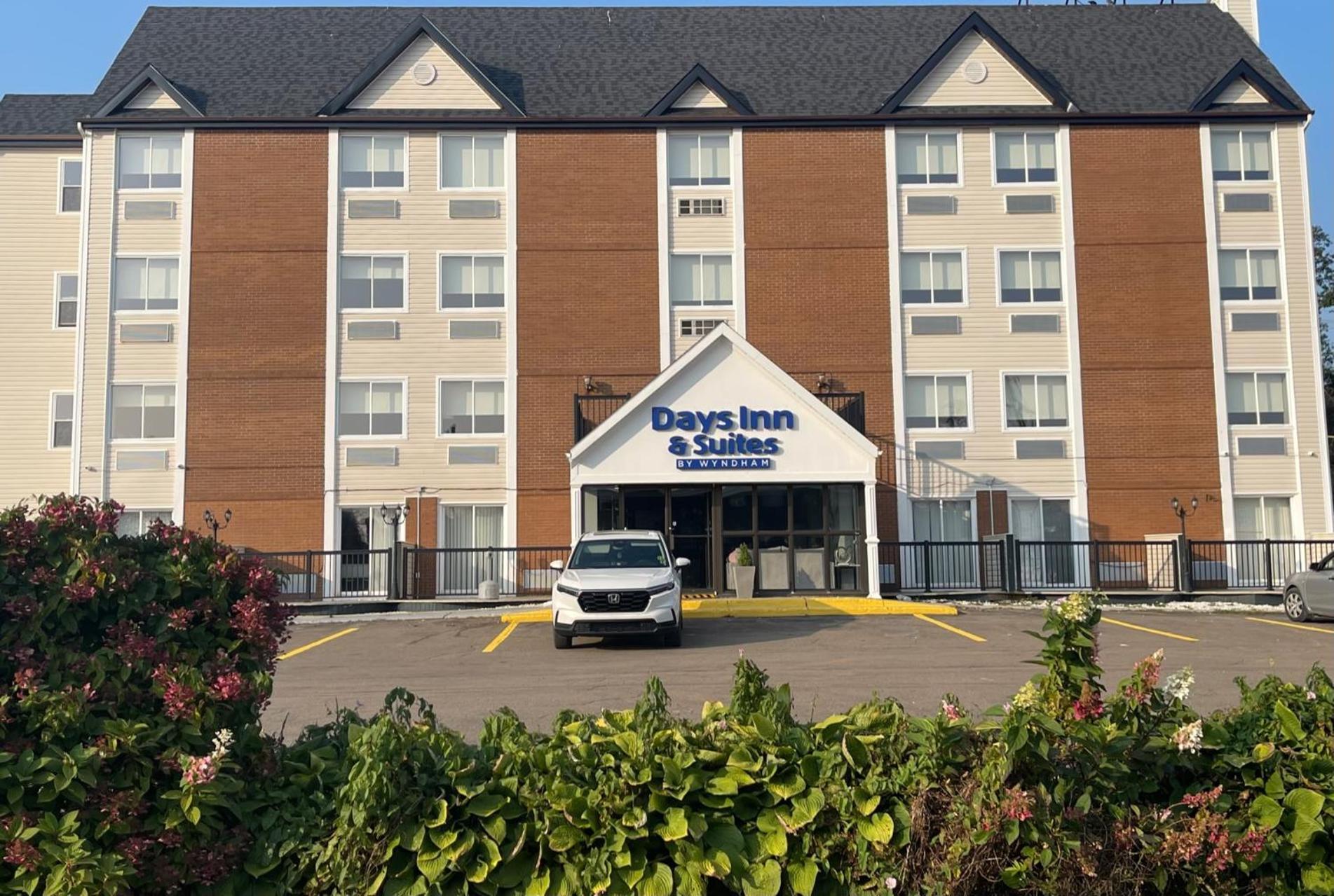 Days Inn & Suites By Wyndham Summerside Exterior photo